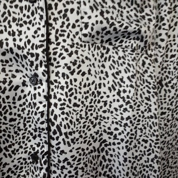 NWT Cupcakes & Cashmere blue / black animal print PJ inspired blouse, L - Picture 11 of 11